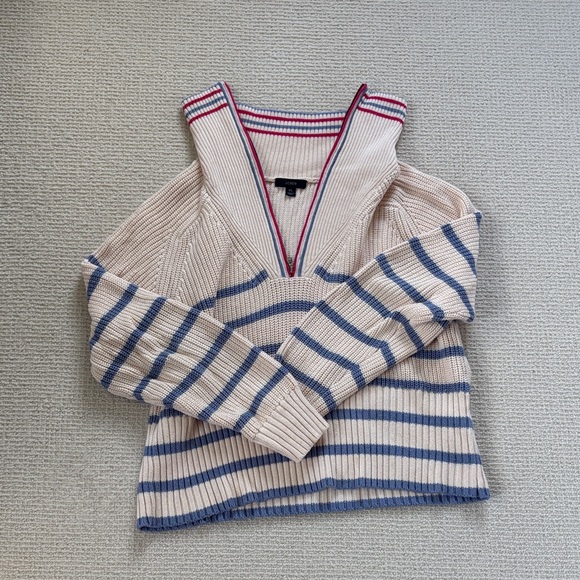 J. Crew Cream and Blue V-Neck Sweater - Picture 1 of 1